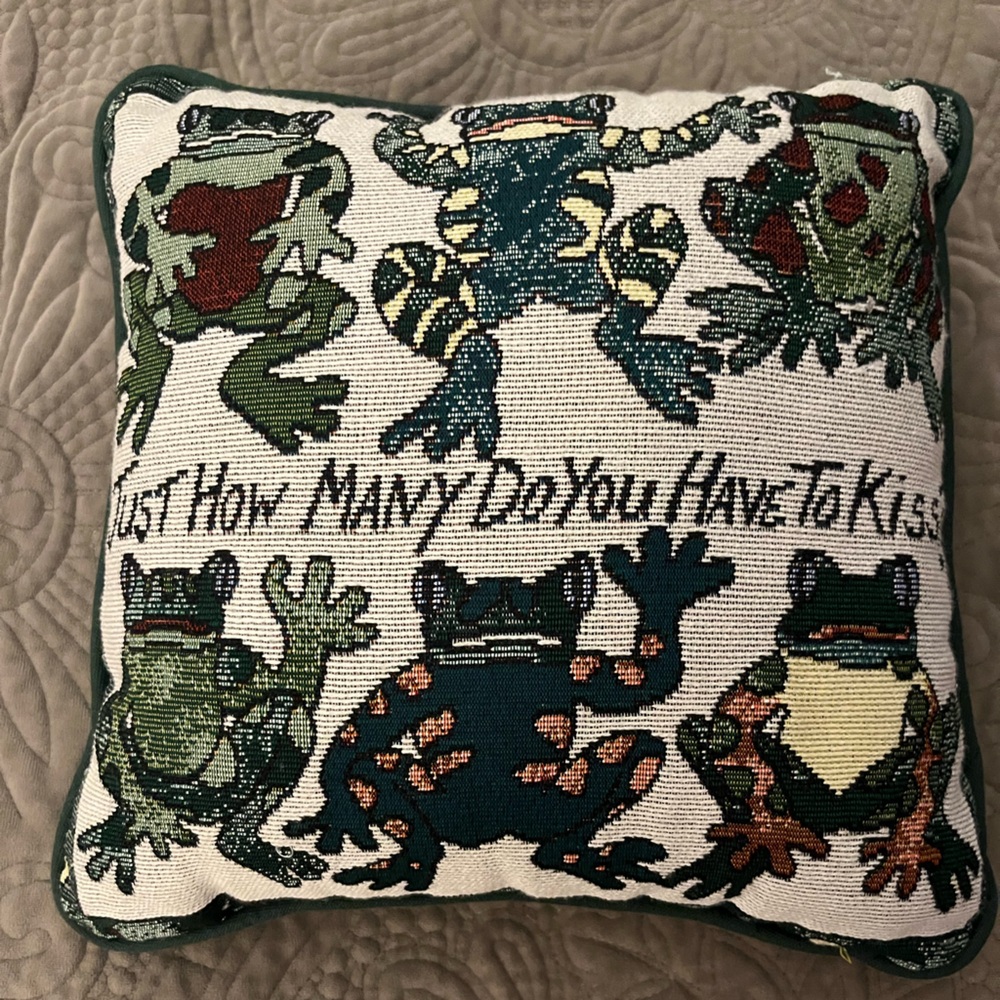 Decorative Frog Toss Pillow in Cream and Green